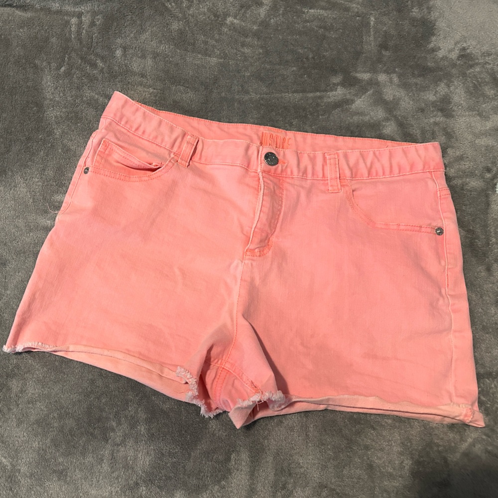 Neon pink gap shorts in size 24